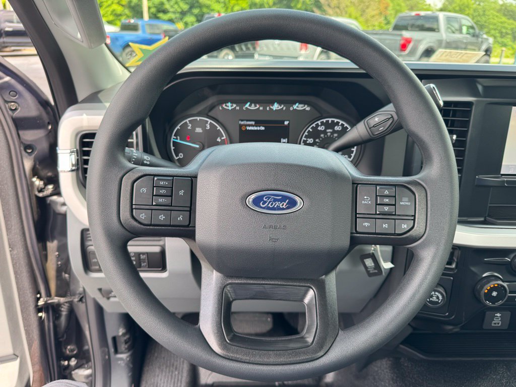 Used 2025 Ford F350 XL w/ XL Driver Assist Package RWD image 6