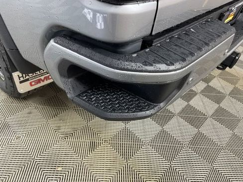 New 2026 GMC Sierra 2500 Denali w/ Denali Reserve Package image 18