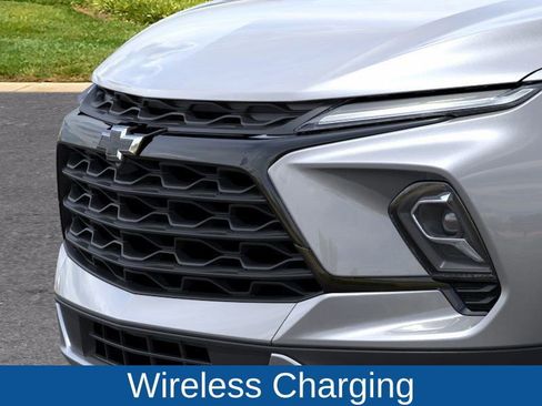 New 2025 Chevrolet Blazer LT w/ Convenience Package image 13