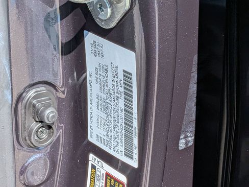 Certified 2019 Honda CR-V EX image 32