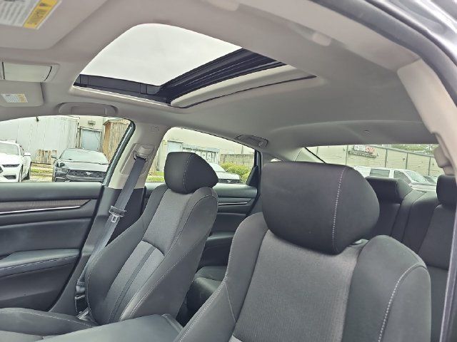 Used 2018 Honda Accord EX image 14