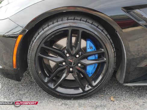 Used 2017 Chevrolet Corvette Stingray Coupe RWD image 13