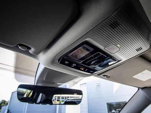 New 2026 Volkswagen Atlas SE image 41