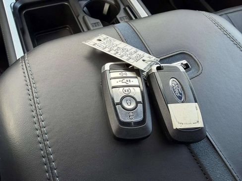 Used 2025 Ford F450 Platinum image 20