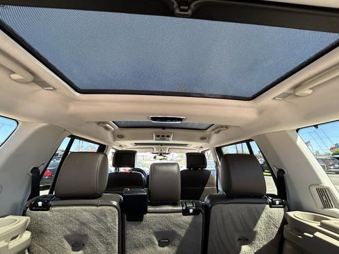 Used 2014 Land Rover LR4 HSE LUX image 24