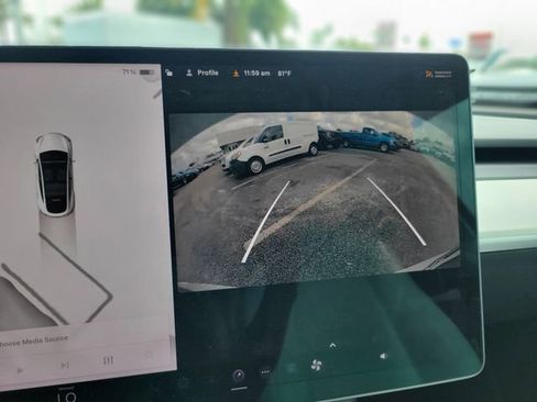 Used 2022 Tesla Model Y Performance image 24