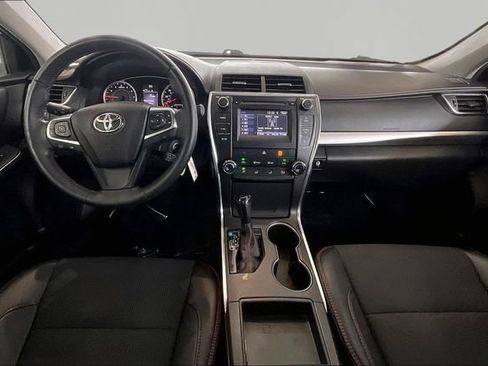 Used 2016 Toyota Camry SE FWD image 7