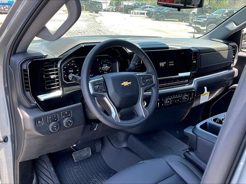 New 2026 Chevrolet Silverado 1500 LT AWD/4WD image 6