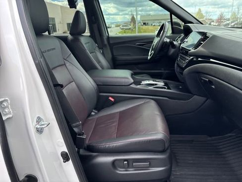 Used 2024 Honda Ridgeline Black Edition image 22