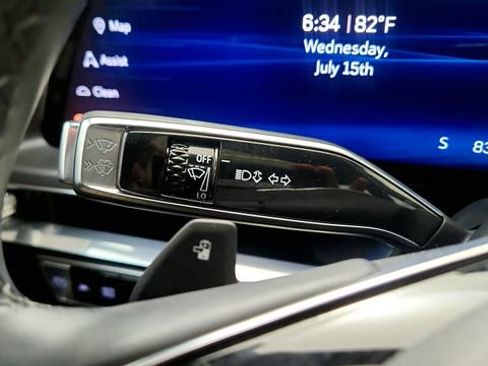 Used 2024 Cadillac Lyriq Tech AWD/4WD image 59