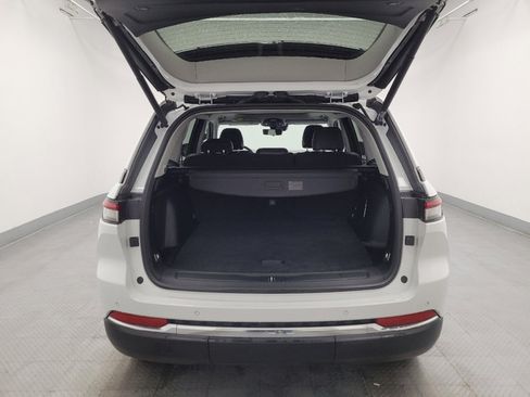 Used 2022 Jeep Grand Cherokee Limited 4xe w/ Luxury Tech Group II image 29