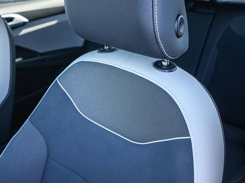 New 2025 Volkswagen Taos SE image 42