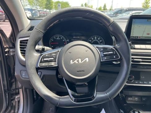 Certified 2023 Kia Seltos SX w/ SX Sunroof Package AWD/4WD image 14
