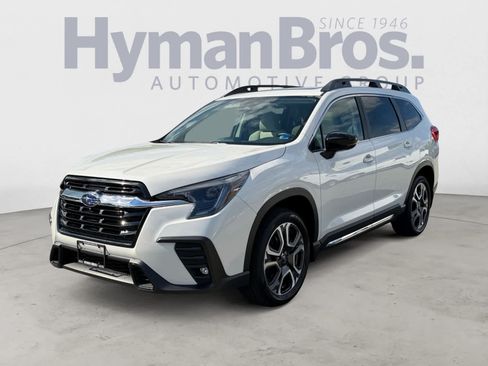 Used 2025 Subaru Ascent Limited AWD/4WD image 8