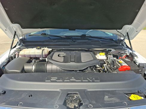 Used 2025 RAM 1500 Big Horn AWD/4WD image 26