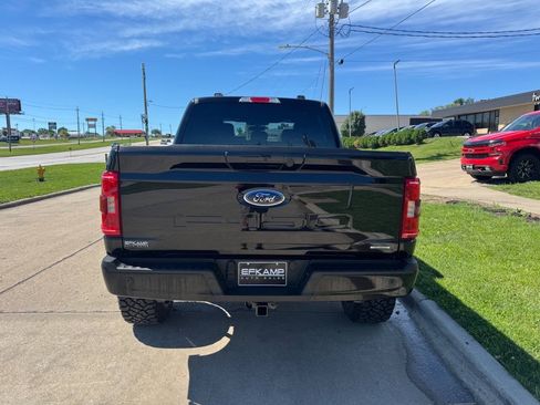 Used 2022 Ford F150 XLT w/ Equipment Group 302A High AWD/4WD image 4
