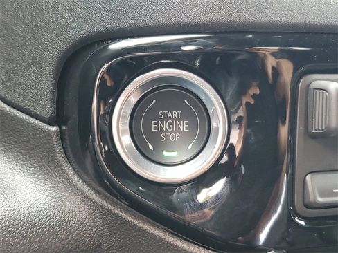 New 2026 GMC Sierra 1500 SLT w/ SLT Premium Package image 18