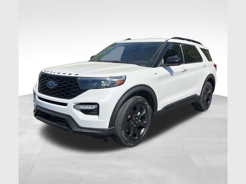 Used 2023 Ford Explorer ST-Line w/ Class IV Trailer Tow Package AWD/4WD image 1