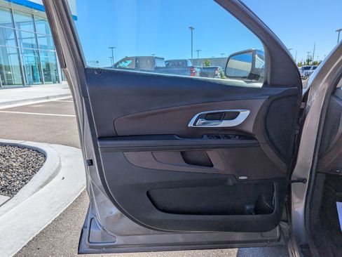 Used 2011 Chevrolet Equinox LTZ AWD/4WD image 11