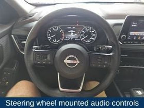 Used 2023 Nissan Rogue SV AWD/4WD image 13