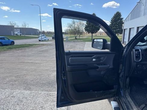 Used 2023 RAM 1500 Big Horn AWD/4WD image 11