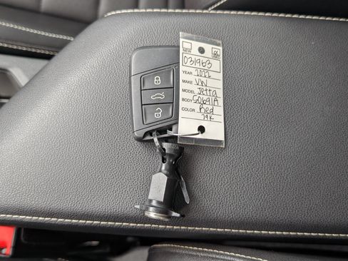 Used 2022 Volkswagen Jetta SE w/ Panoramic Sunroof Package FWD image 35