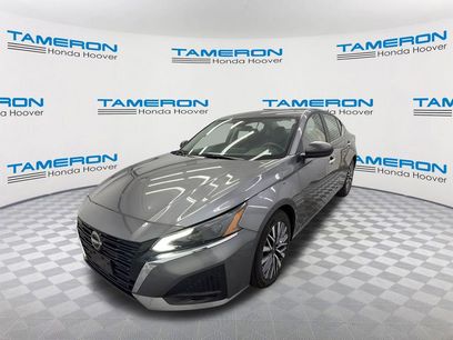 Used 2024 Nissan Altima 2.5 SV