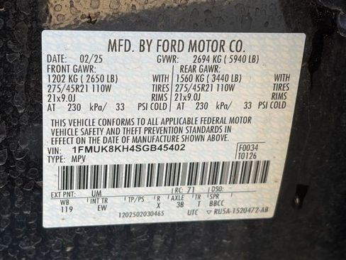 Used 2025 Ford Explorer ST-Line w/ ST-Line Street Pack AWD/4WD image 37