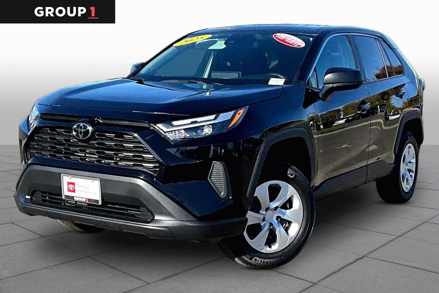 Certified 2025 Toyota RAV4 LE AWD/4WD image 1