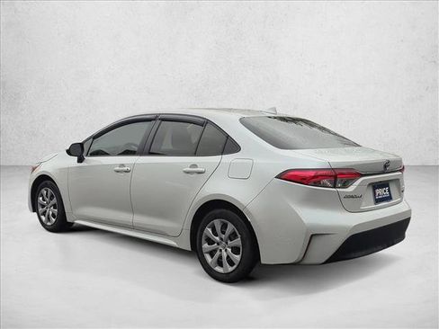 Used 2023 Toyota Corolla LE image 7