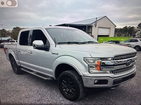 Used 2018 Ford F150 Lariat image 2