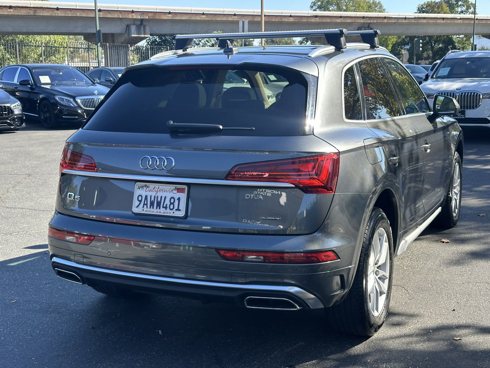 Used 2022 Audi Q5 2.0T Premium w/ Convenience Package AWD/4WD image 9