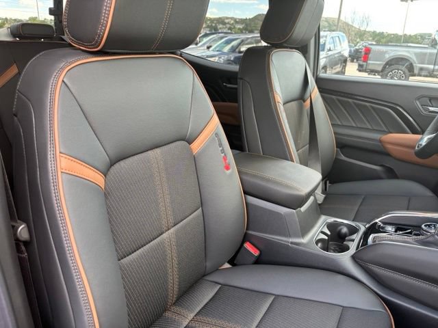 New 2026 GMC Canyon AT4 AWD/4WD image 24