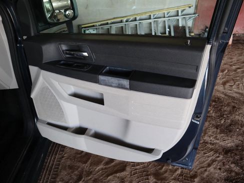 Used 2009 Dodge Grand Caravan SE w/ Climate Group image 36