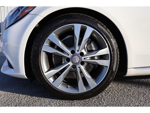 Used 2015 Mercedes-Benz C 300 Sedan image 9