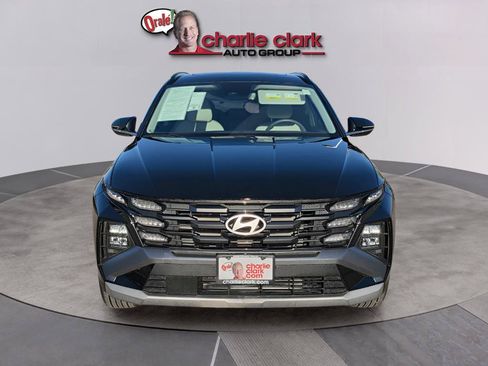 Used 2025 Hyundai Tucson SEL FWD image 8