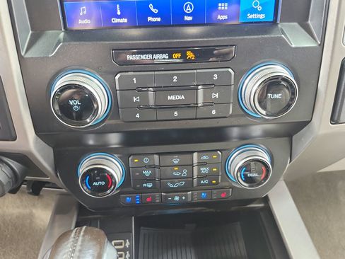 Used 2020 Ford F150 Limited w/ Trailer Tow Package AWD/4WD image 35