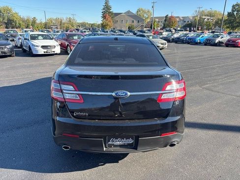 Used 2016 Ford Taurus SE FWD image 4