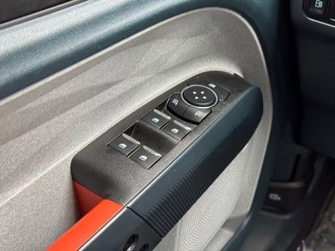 Certified 2023 Ford Maverick XLT FWD image 31