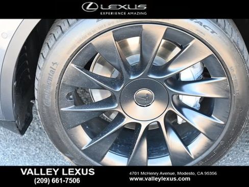 Used 2021 Tesla Model Y Long Range AWD/4WD image 22
