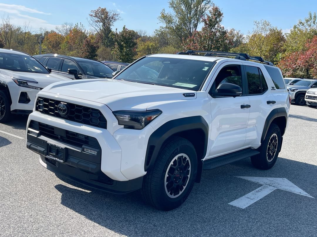 Certified 2025 Toyota 4Runner TRD Off-Road Premium AWD/4WD image 13