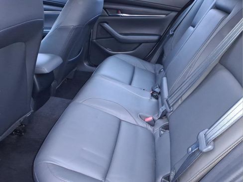 Used 2019 MAZDA MAZDA3 Sedan w/ Preferred Package image 17