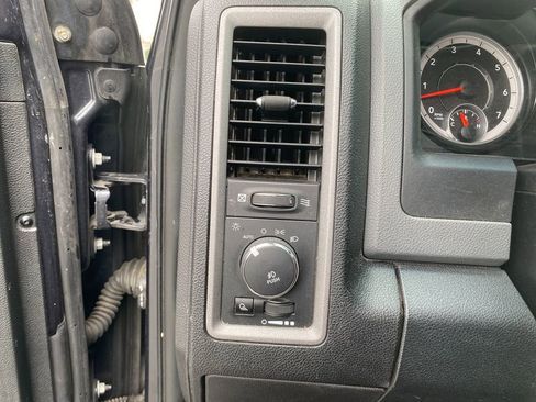 Used 2016 RAM 1500 Express image 12