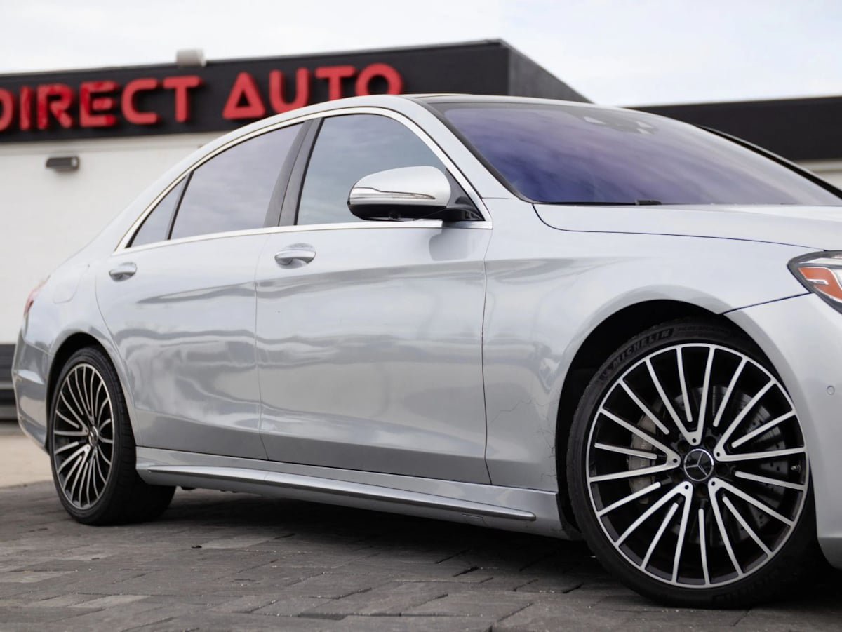 Used 2015 Mercedes-Benz S 550 Sedan image 2