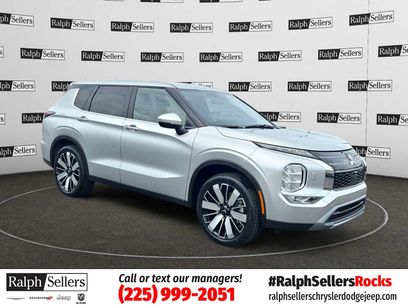 Used 2025 Mitsubishi Outlander SE
