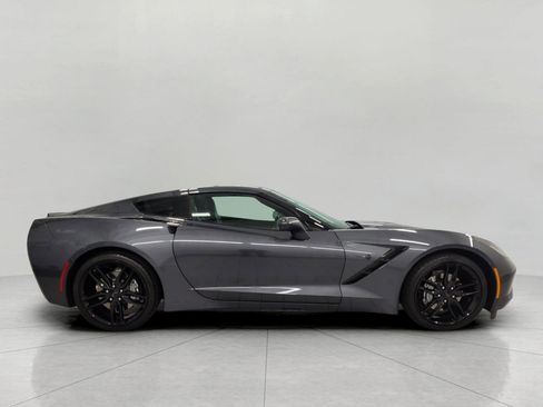 Used 2018 Chevrolet Corvette Stingray Coupe w/ 1LT RWD image 11