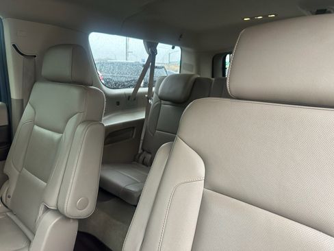 Used 2016 Chevrolet Suburban LTZ image 10