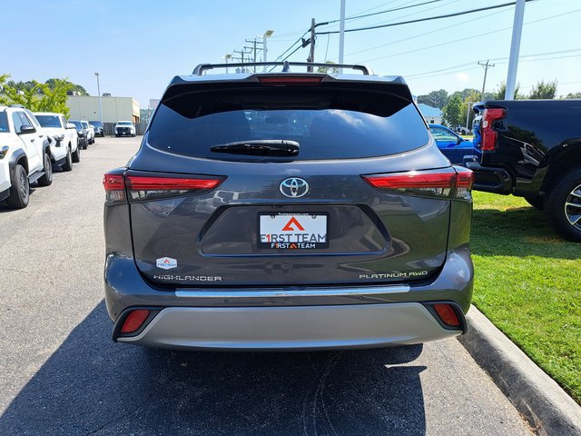 Used 2020 Toyota Highlander Platinum AWD/4WD image 9