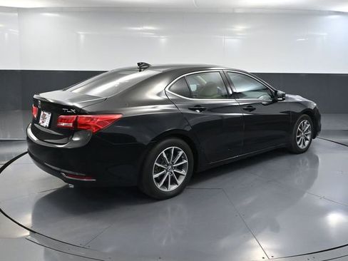Used 2020 Acura TLX FWD image 4