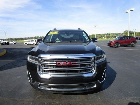 Used 2023 GMC Acadia SLT image 8